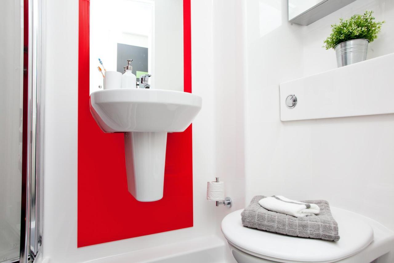 Vibrant Ensuite Rooms, London - Sk Exterior photo